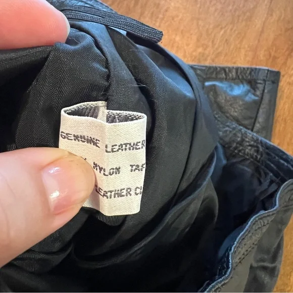 VINTAGE Genuine Leather High-waisted Pencil Skirt - Picture 5 of 8